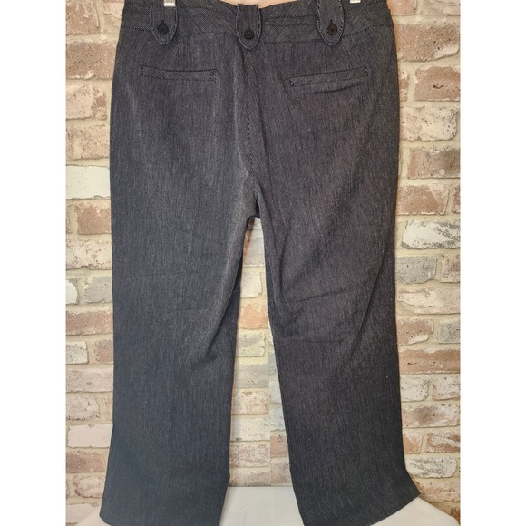 Larry Levine Women's Slacks - Picture 2 of 7